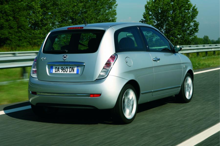 Lancia Ypsilon 2007 года  (фото 16 из 49)